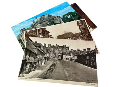 Lot 52 - COLLECTION OF POSTCARDS