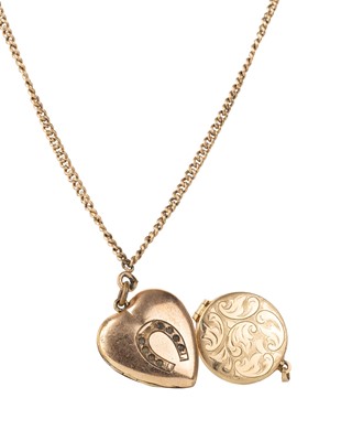Lot 643 - GOLD LOCKET PENDANT