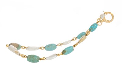 Lot 644 - VICTORIAN TURQUOISE AND MOTHER OF PEARL BRACELET