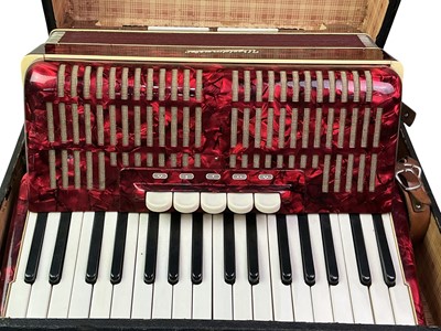 Lot 76 - WORLDMASTER PIANO ACCORDION