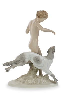 Lot 1309 - ROYAL DUX ART DECO FIGURE OF DIANA THE HUNTRESS