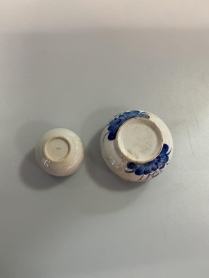 Lot 809 - TWO JAPANESE LIDDED JARS AND TWO BOWLS