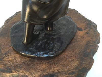 Lot 817 - JAPANESE BRONZE FIGURE OF A GEISHA