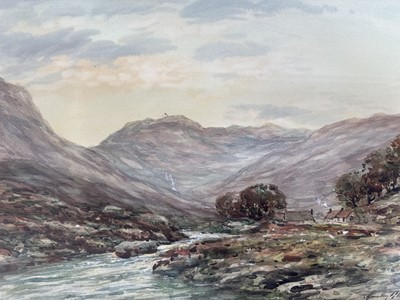 Lot 453 - JOHN HAMILTON GLASS