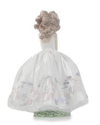Lot 1331 - LLADRO FIGURE OF WILD FLOWERS