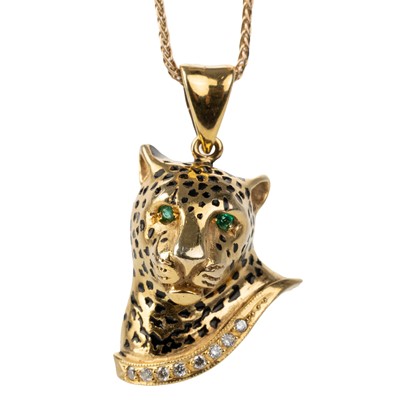 Lot 650 - GOLD GEM SET LEOPARD HEAD PENDANT ON CHAIN