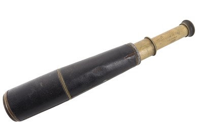 Lot 1186 - WWI MILITARY ISSUE THREE DRAW BRASS TELESCOPE
