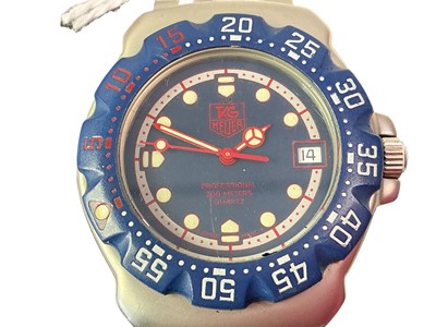 Lot 332 - TAG HEUER FORMULA ONE QUARTZ WRIST WATCH