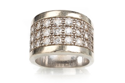 Lot 679 - BIRKS DIAMOND RING