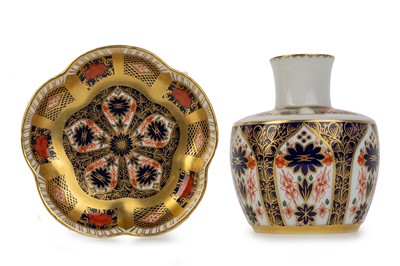 Lot 1343 - ROYAL CROWN DERBY OLD IMARI PATTERN PIN DISH