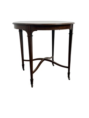 Lot 378 - EDWARDIAN MAHOGANY OCCASIONAL TABLE