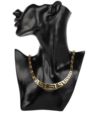 Lot 694 - GOLD NECKLACE