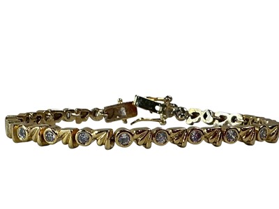 Lot 7 - COLLECTION OF VINTAGE AND MODERN JEWELLERY