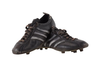Lot 1737 - STEVIE CHALMERS OF CELTIC F.C. - MATCH WORN FOOTBALL BOOTS