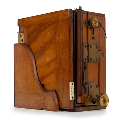 Lot 998 - QUARTER PLATE CAMERA BY W. WATSON & SONS