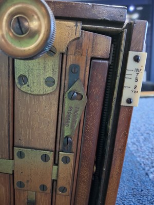 Lot 998 - QUARTER PLATE CAMERA BY W. WATSON & SONS