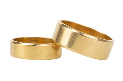 Lot 758 - PAIR OF HIS AND HERS WEDDING RINGS