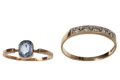 Lot 776 - DIAMOND HALF ETERNITY RING