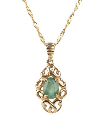 Lot 723 - EMERALD PENDANT