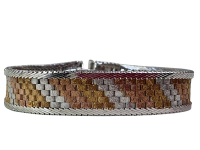 Lot 615 - SILVER TRI COLOUR NECKLACE