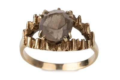 Lot 750 - SMOKY QUARTZ RING