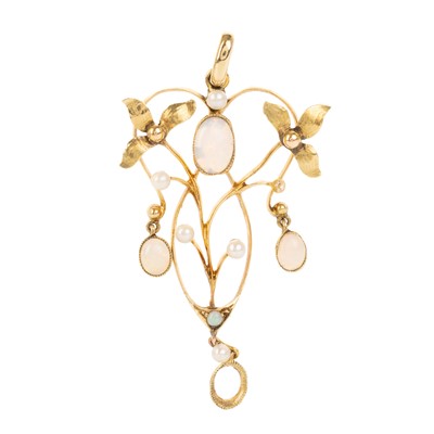 Lot 465A - EDWARDIAN HOLBEIN PENDANT