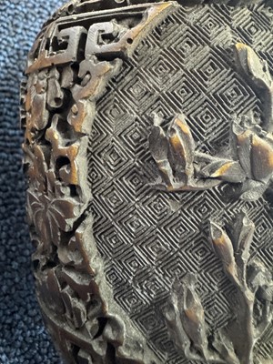 Lot 782 - CHINESE CINNABAR LIDDED JAR