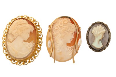 Lot 406 - THREE CAMEO BROOCHES
