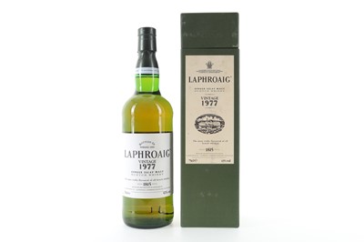 Lot 220 - LAPHROAIG 1977 VINTAGE 75CL