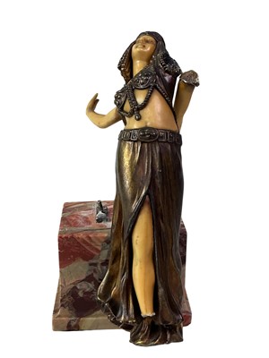 Lot 132 - ART DECO STYLE RESIN AND METAL FIGURE