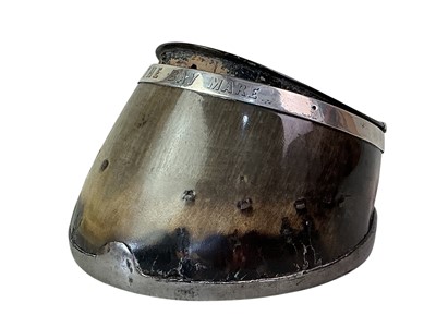 Lot 12 - HORSE HOOF INKWELL