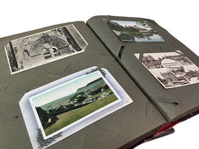 Lot 154 - GROUP OF POSTCARDS