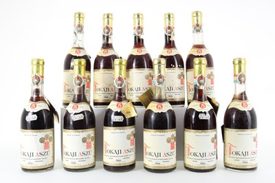 Lot 235 - ELEVEN BOTTLES OF 1975 TOKAJI ASZU 5 PUTTONYOS 50CL