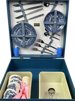 Lot 167 - VINTAGE BREXTON PICNIC SET