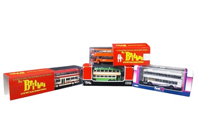 Lot 126 - GROUP OF DIECAST MODEL BUSES
