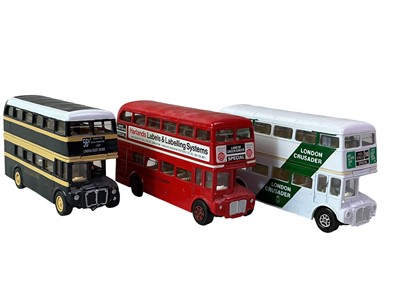 Lot 192 - GROUP OF DIECAST MODEL BUSES