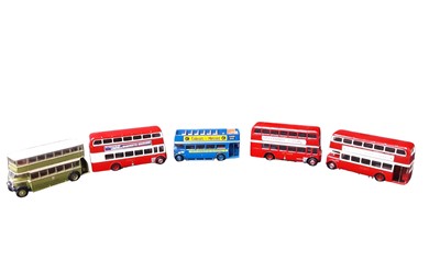 Lot 191 - GROUP OF DIECAST MODEL BUSES