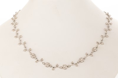Lot 417 - FLORAL DIAMOND NECKLET