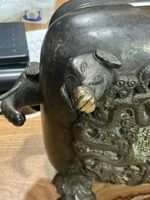 Lot 784 - CHINESE BRONZE CENSER