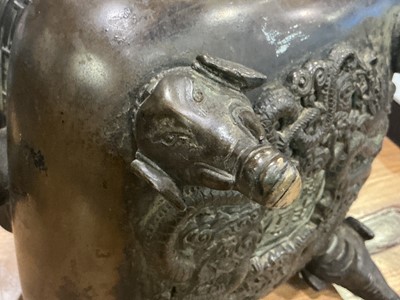 Lot 784 - CHINESE BRONZE CENSER