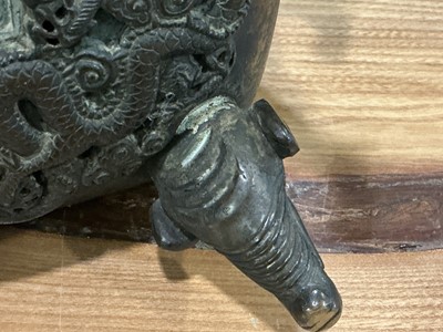 Lot 784 - CHINESE BRONZE CENSER