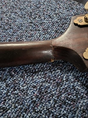 Lot 1004 - VINTAGE BOWL BACK MANDOLIN