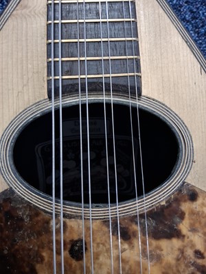 Lot 1004 - VINTAGE BOWL BACK MANDOLIN