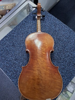 Lot 1010 - VIOLIN