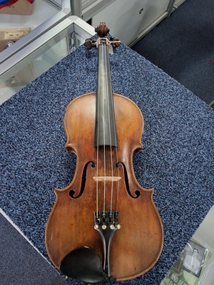 Lot 1013 - VIOLIN
