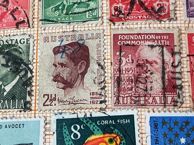 Lot 88 - COLLECTION OF STAMPS