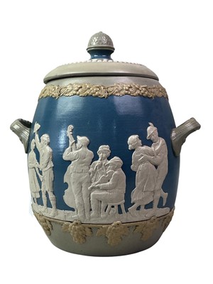 Lot 294 - GERMAN WEKARA VESSEL WITH COVER