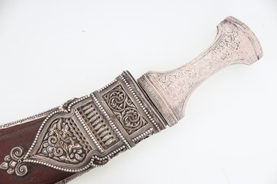 Lot 1193 - NEPALESE/INDIAN SILVER MOUNTED KUKRI