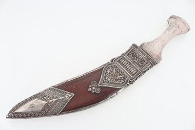 Lot 1193 - NEPALESE/INDIAN SILVER MOUNTED KUKRI