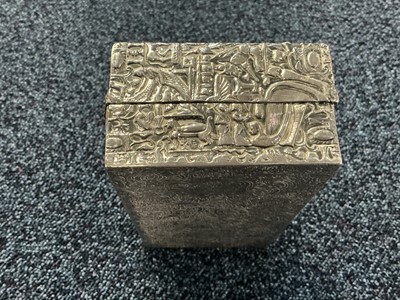 Lot 786 - INDIAN WHITE METAL BOX